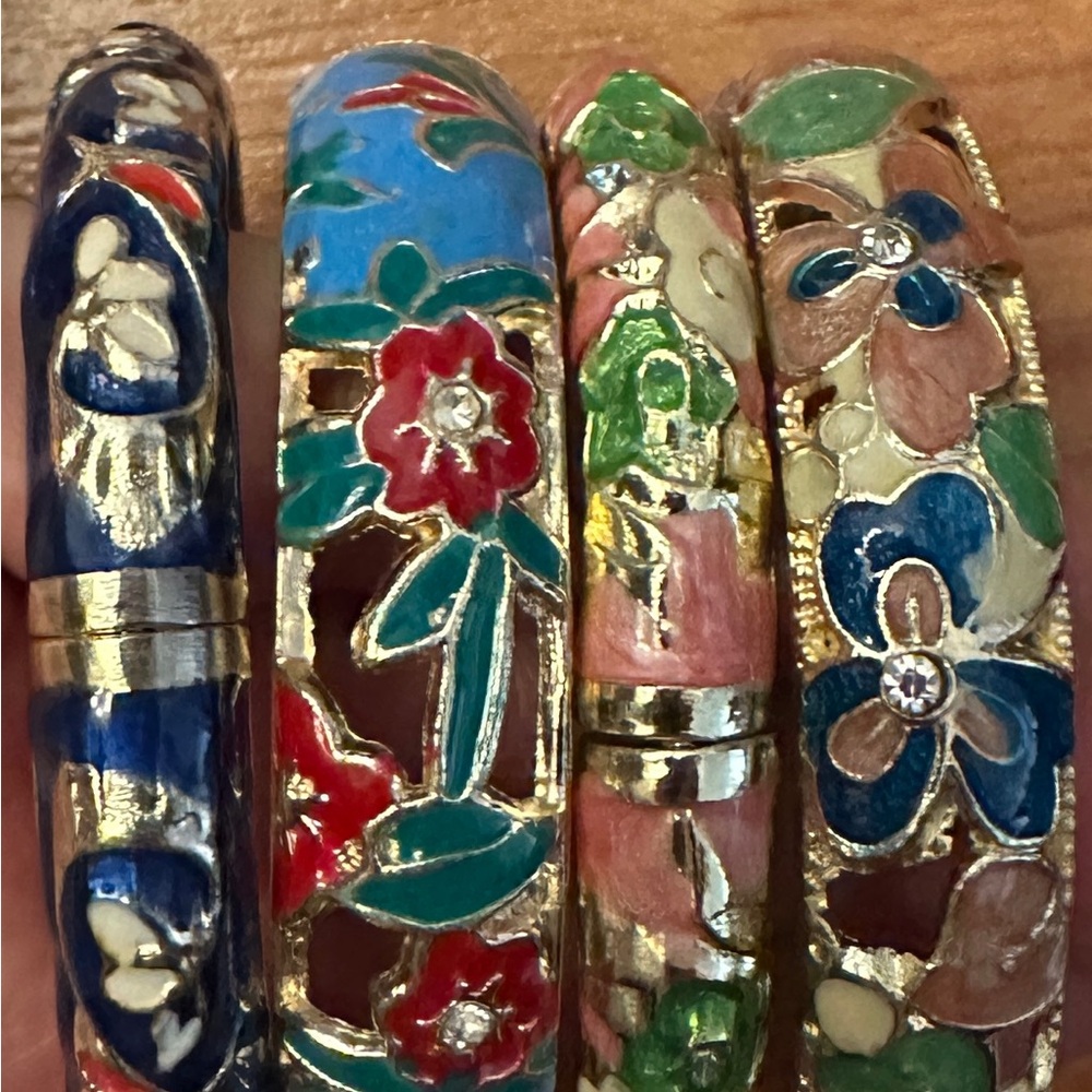 Set of 4 Colorful Bangle Bracelets